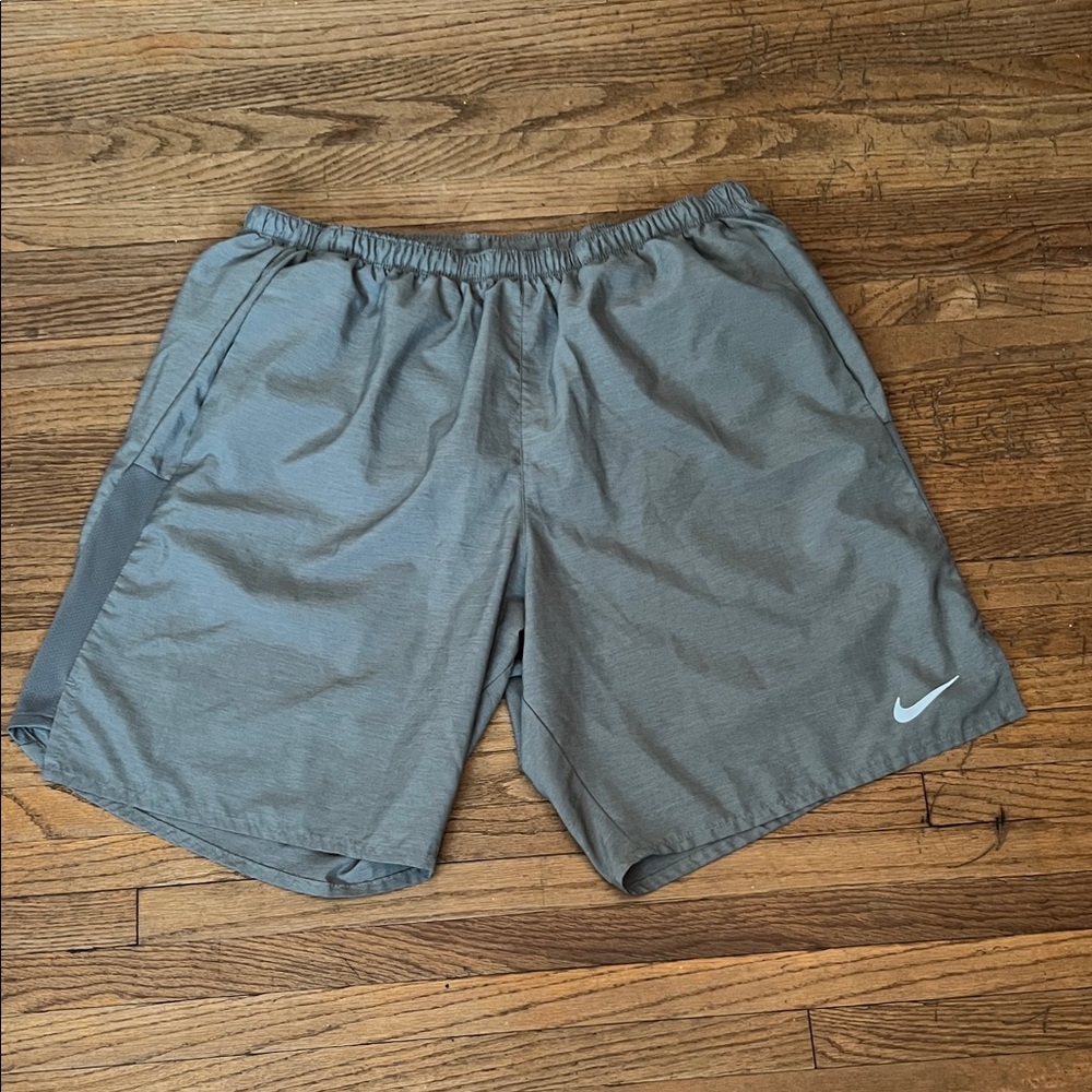 Men’s Nike Dri-Fit Lightweight Athletic Shorts
